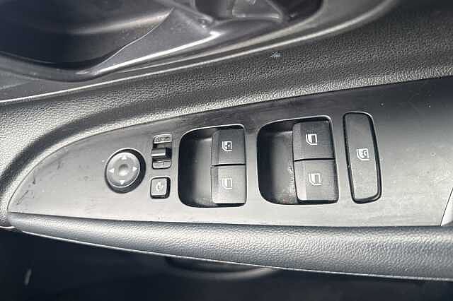 Hyundai I20 1.0T GDi 48V MHD Premium 5dr DCT Blue