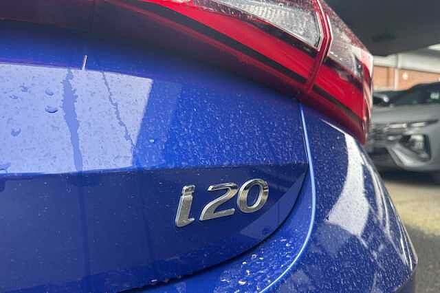 Hyundai I20 1.0T GDi 48V MHD Premium 5dr DCT Blue