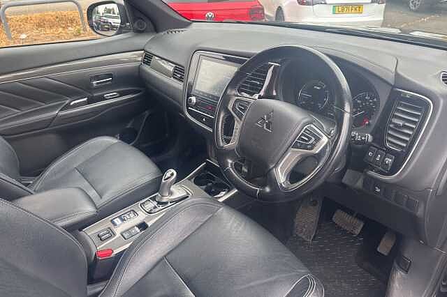 Mitsubishi Outlander 2.4 PHEV Dynamic 5dr Auto