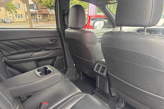 Mitsubishi Outlander 2.4 PHEV Dynamic 5dr Auto