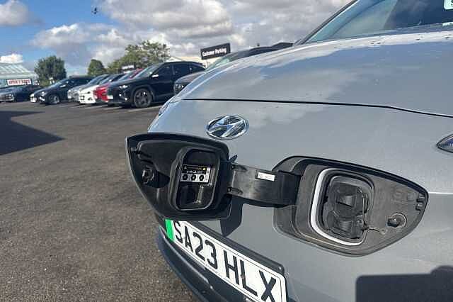 Hyundai KONA 150kW Premium 64kWh 5dr Auto