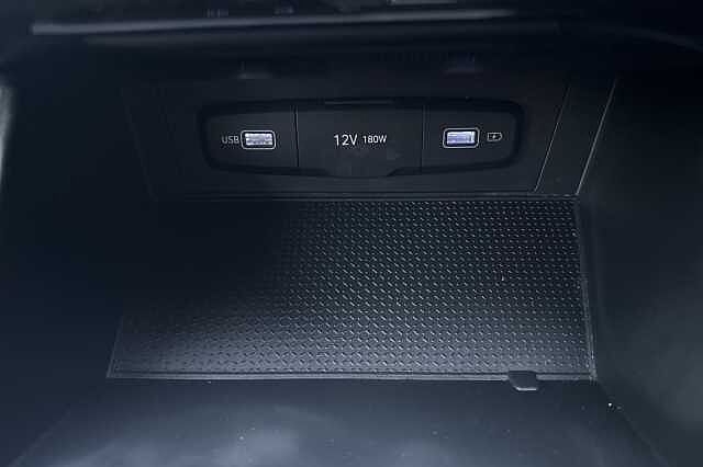 Hyundai TUCSON 1.6 TGDi Hybrid 230 SE Connect 5dr 2WD Auto Black