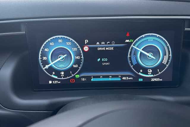 Hyundai TUCSON 1.6 TGDi Hybrid 230 SE Connect 5dr 2WD Auto Black