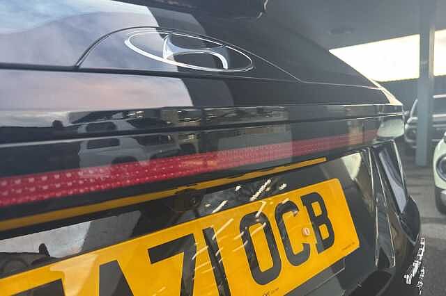 Hyundai TUCSON 1.6 TGDi Hybrid 230 SE Connect 5dr 2WD Auto Black