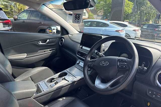 Hyundai KONA 150kW Ultimate 64kWh 5dr Auto White