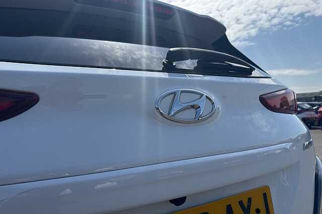Hyundai KONA 150kW Ultimate 64kWh 5dr Auto White