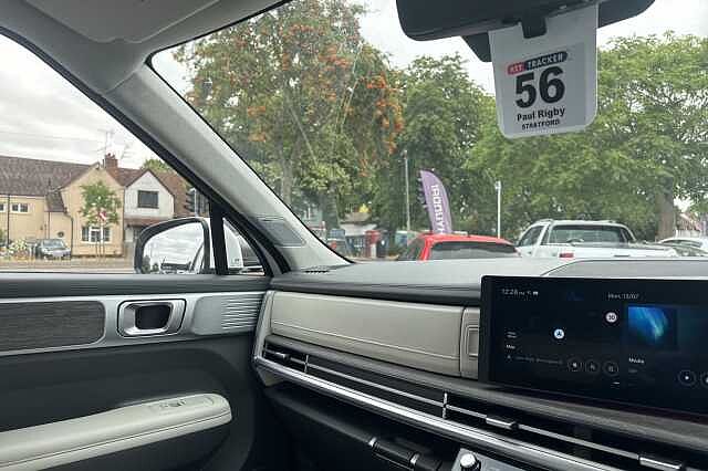 Hyundai SANTA FE 1.6 TGDi Plug-in Hybrid Ultimate 5dr 4WD Auto White