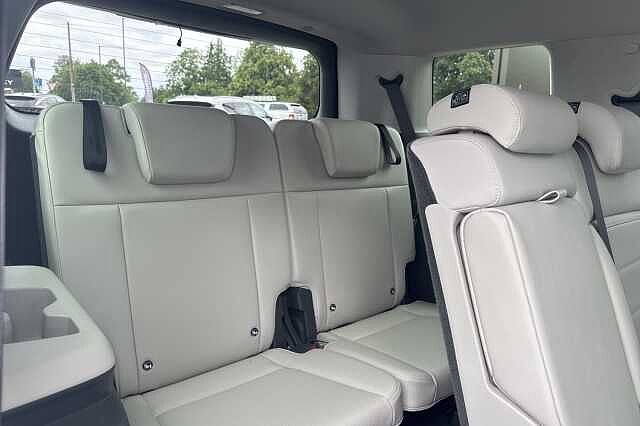 Hyundai SANTA FE 1.6 TGDi Plug-in Hybrid Ultimate 5dr 4WD Auto White