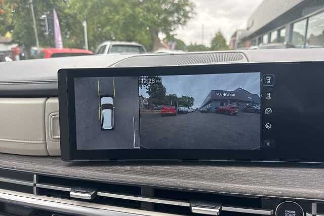 Hyundai SANTA FE 1.6 TGDi Plug-in Hybrid Ultimate 5dr 4WD Auto White