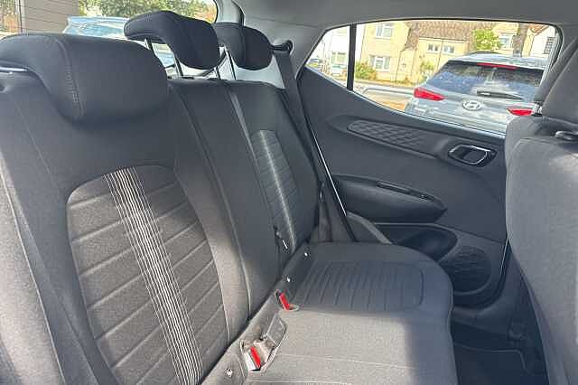 Hyundai i10 1.0 MPi SE Connect 5dr
