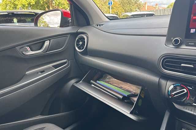 Hyundai KONA 1.0 TGDi 48V MHEV SE Connect 5dr Red