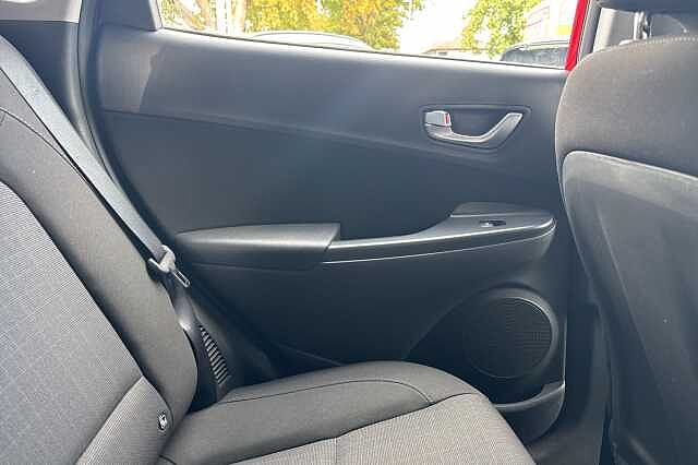 Hyundai KONA 1.0 TGDi 48V MHEV SE Connect 5dr Red