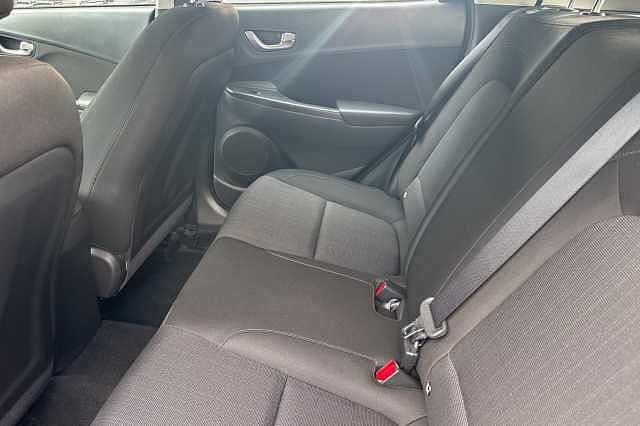 Hyundai KONA 1.0 TGDi 48V MHEV SE Connect 5dr Red