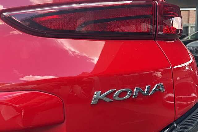Hyundai KONA 1.0 TGDi 48V MHEV SE Connect 5dr Red