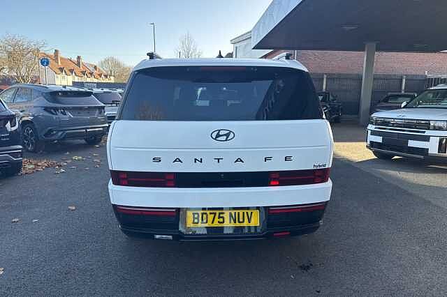 Hyundai SANTA FE 1.6 TGDi Hybrid Calligraphy 5dr Auto White