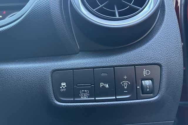 Hyundai KONA 1.6 GDi Hybrid Premium 5dr DCT Red