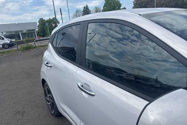Hyundai i10 1.2 [79] Premium 5dr Auto [Nav]