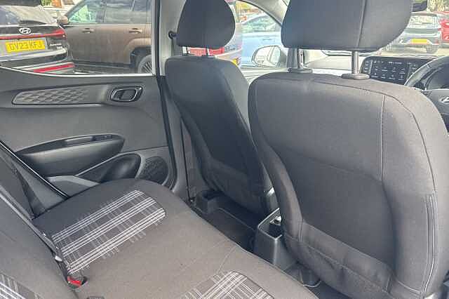 Hyundai i10 1.2 [79] Premium 5dr Auto [Nav]