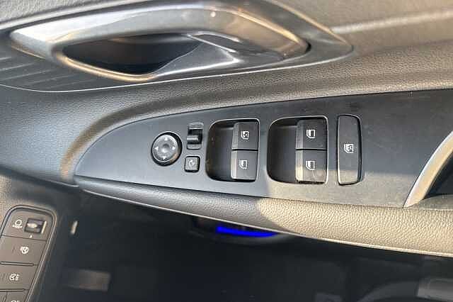 Hyundai I20 1.0T GDi Premium 5dr DCT Black