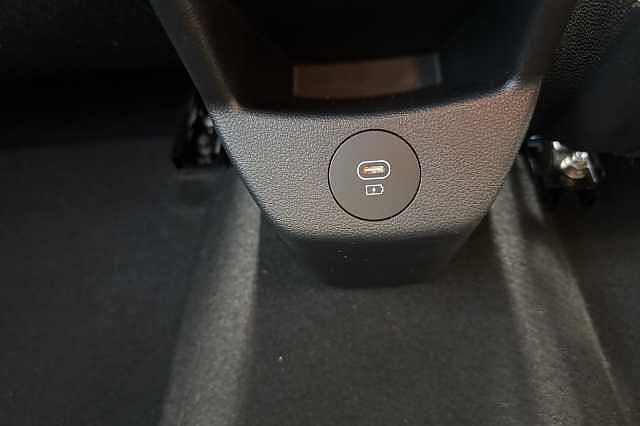 Hyundai I20 1.0T GDi Premium 5dr DCT Black