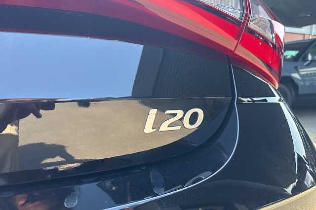 Hyundai I20 1.0T GDi Premium 5dr DCT Black