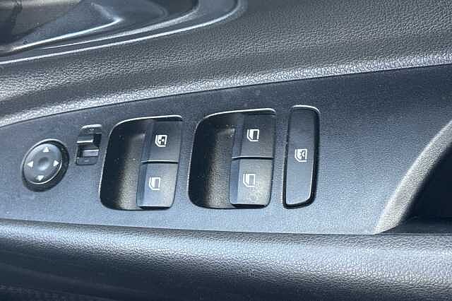 Hyundai i20 1.0T GDi 48V MHD SE Connect 5dr