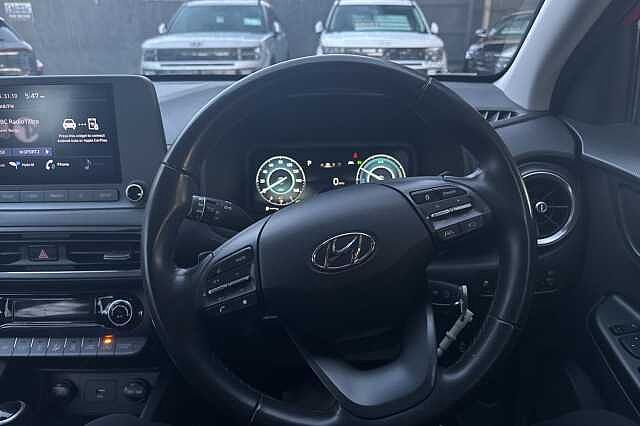 Hyundai KONA 1.6 GDi Hybrid SE Connect 5dr DCT Red