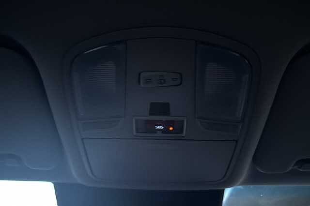 Hyundai KONA 1.6 GDi Hybrid SE Connect 5dr DCT Red