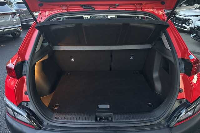 Hyundai KONA 1.6 GDi Hybrid SE Connect 5dr DCT Red