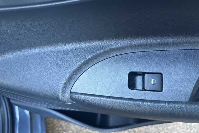 Hyundai i20 1.0T GDi Advance 5dr