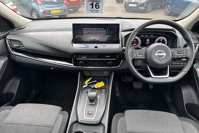 Nissan Qashqai 1.3 DiG-T MH 158 N-Connecta 5dr Xtronic