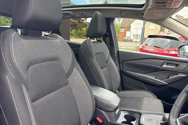 Nissan Qashqai 1.3 DiG-T MH 158 N-Connecta 5dr Xtronic