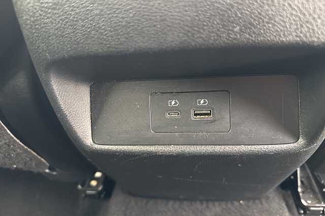 Nissan Qashqai 1.3 DiG-T MH 158 N-Connecta 5dr Xtronic