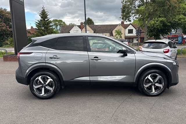 Nissan Qashqai 1.3 DiG-T MH 158 N-Connecta 5dr Xtronic