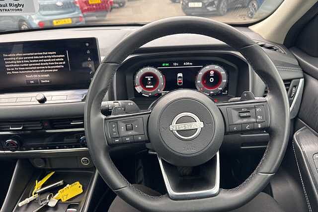 Nissan Qashqai 1.3 DiG-T MH 158 N-Connecta 5dr Xtronic