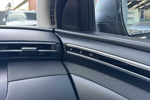 Hyundai TUCSON 1.6 TGDi Plug-in Hybrid Ultimate 5dr 4WD Auto Grey