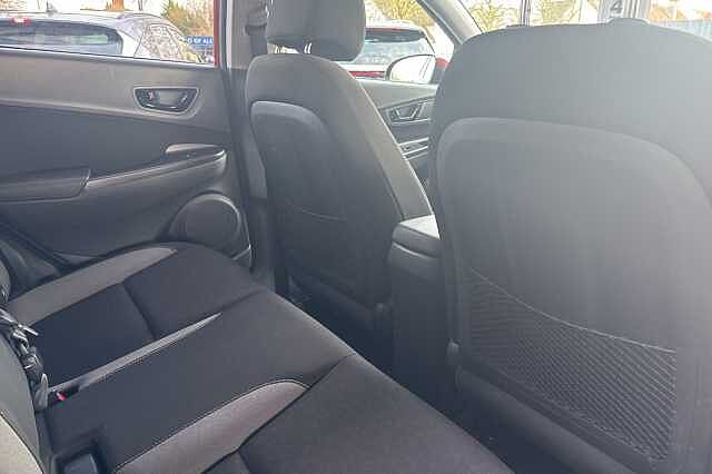 Hyundai KONA 1.6 GDi Hybrid Premium 5dr DCT Red