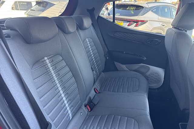 Hyundai I10 1.0 MPi Premium 5dr Red