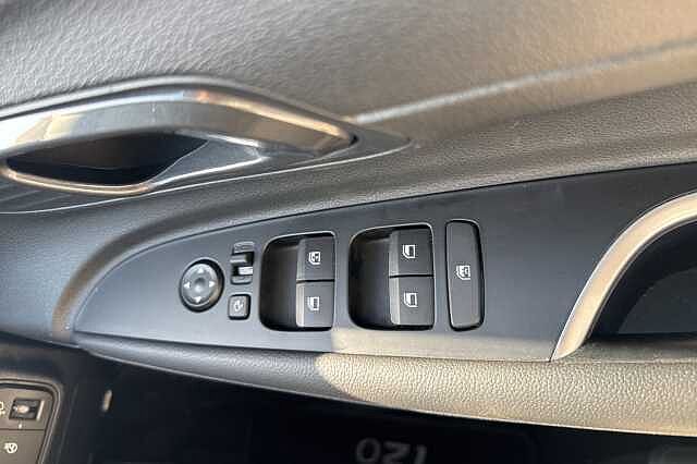 Hyundai I20 1.0T GDi Premium 5dr DCT White