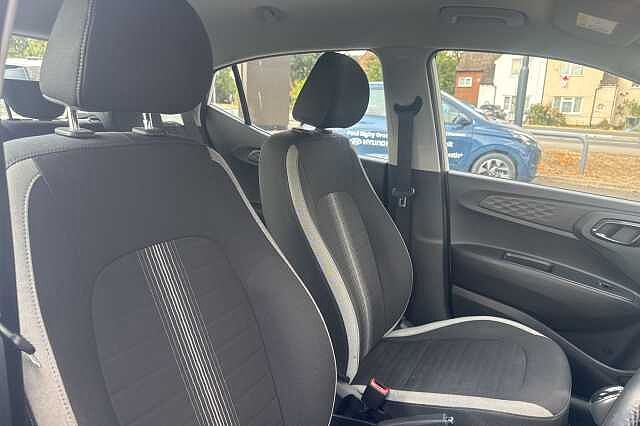 Hyundai I10 1.2 MPi SE Connect 5dr Auto White