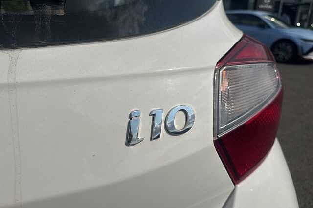 Hyundai I10 1.2 MPi SE Connect 5dr Auto White