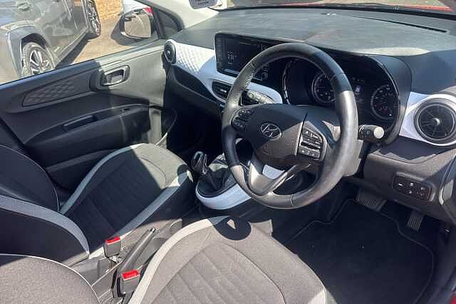 Hyundai i10 1.2 MPi Premium 5dr Auto