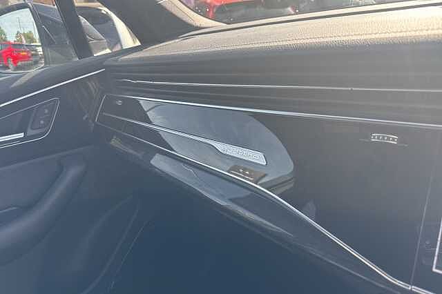 Audi Q7 55 TFSI Quattro S Line 5dr Tiptronic