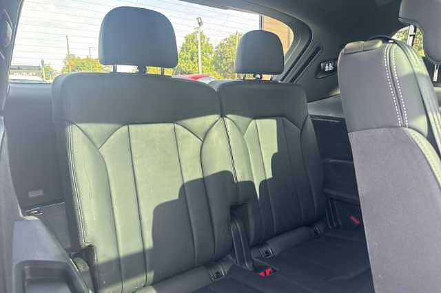 Audi Q7 55 TFSI Quattro S Line 5dr Tiptronic