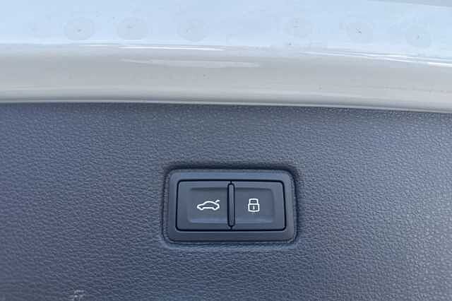 Audi Q7 55 TFSI Quattro S Line 5dr Tiptronic
