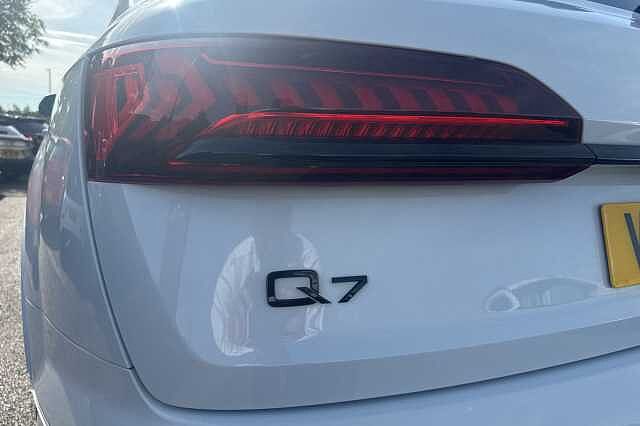 Audi Q7 55 TFSI Quattro S Line 5dr Tiptronic