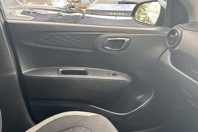 Hyundai i10 1.2 Advance 5dr Auto