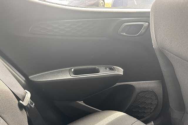 Hyundai i10 1.2 Advance 5dr Auto