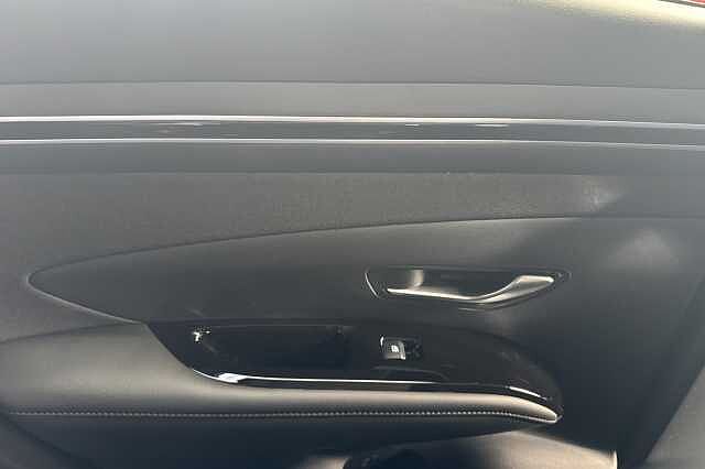Hyundai TUCSON 1.6 TGDi Plug-in Hybrid Premium 5dr 4WD Auto Grey