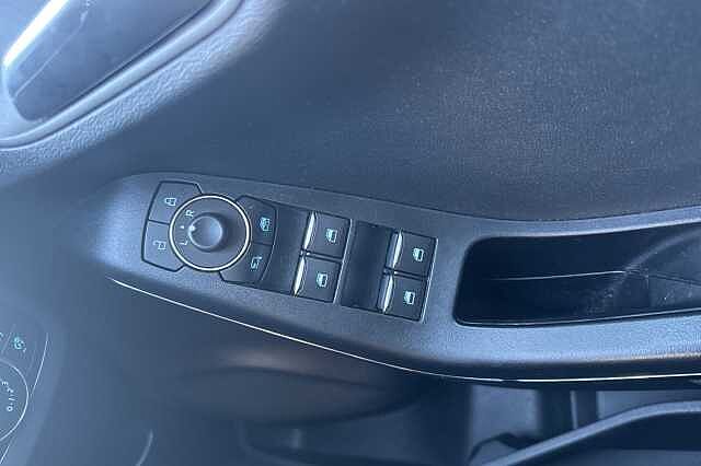 Ford Puma 1.0 EcoBoost Hybrid mHEV Titanium 5dr